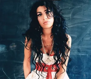 Amy Winehouse Net Worth & Biography: Husband, Age, Cause Of Death, Family, Songs, Movie, Last Word & Photo